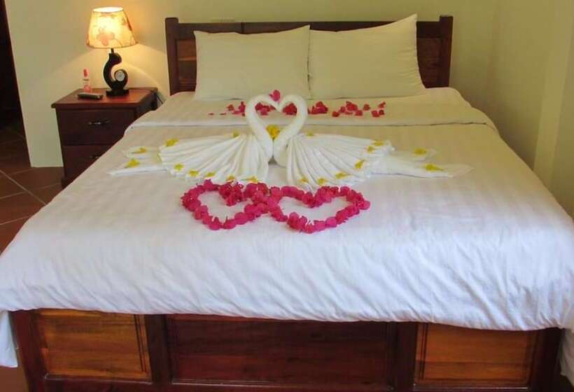 بانگلوی لوکس, Orchard Fruit Farm Bungalow