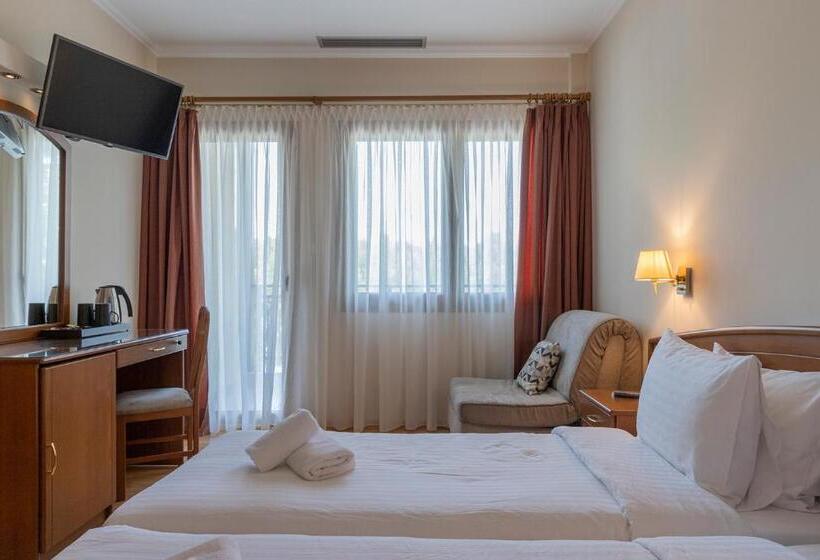 トリプルクラシックルーム, Xenios Dias Boutique