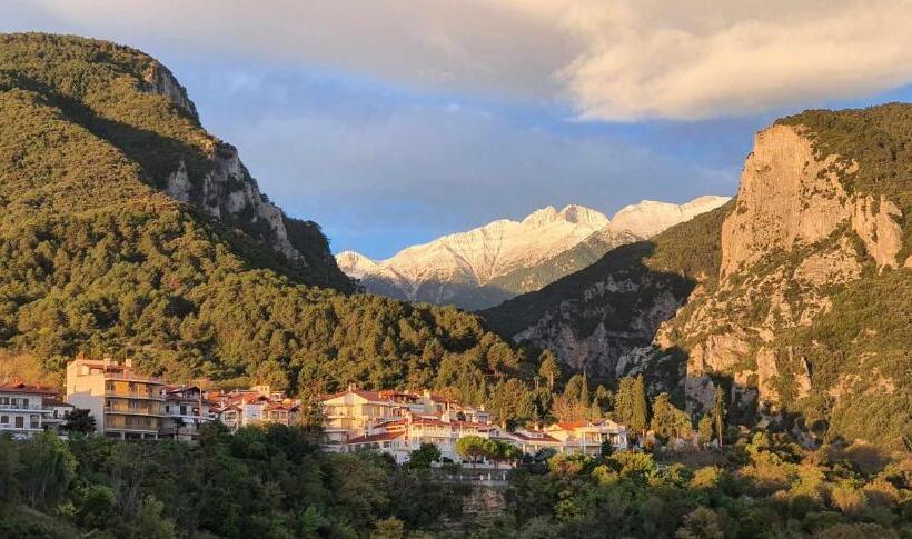 マウンテンビュースイート, Xenios Dias Boutique