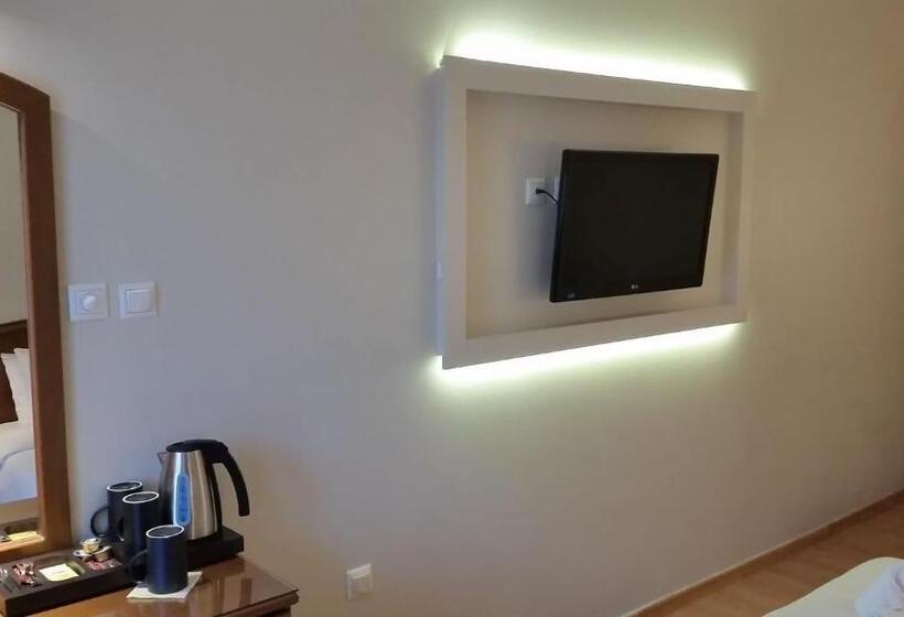 トリプルクラシックルーム, Xenios Dias Boutique