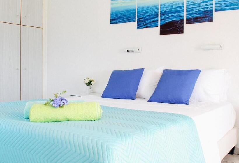 استودیوی استاندارد با چشم‌انداز دریا, Klima Paradise