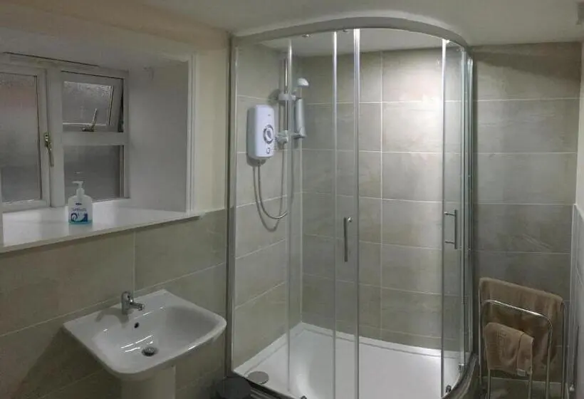 Standard Kolmen Hengen Huone, The Blackbull Inn Polmont