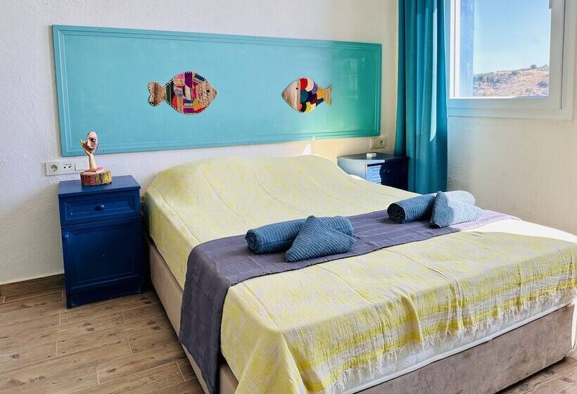اتاق راحتی با چشم‌انداز دریا, Goknar Knidos Nature Otel   Adults Only