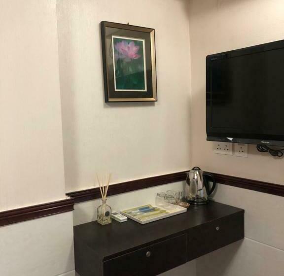 اتاق استاندارد چهار تخته, Hang Fung Hostel