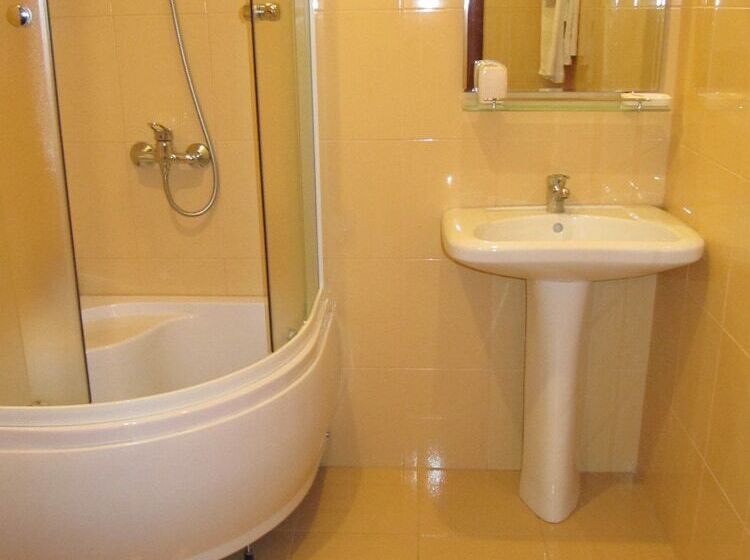 اتاق استاندارد, Agat