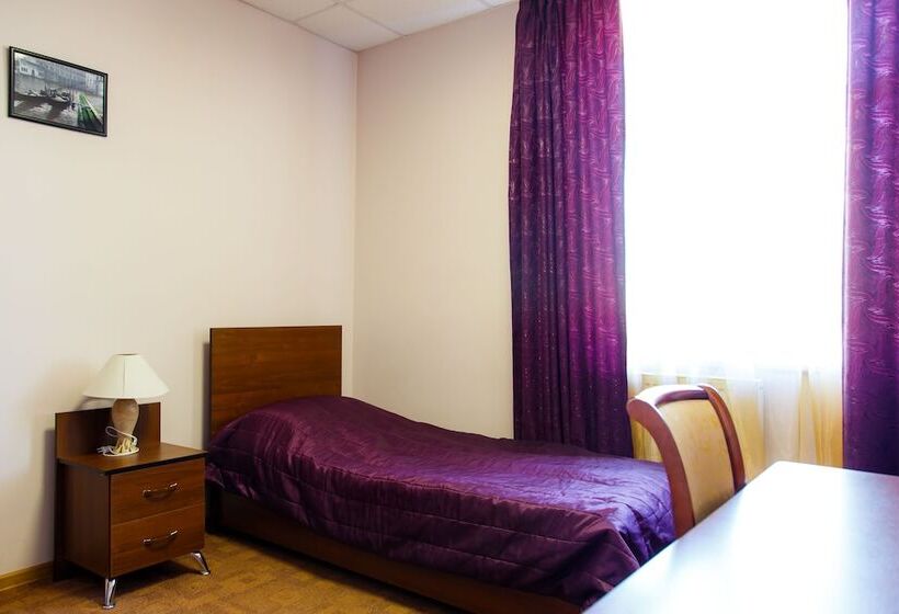 اتاق استاندارد یک نفره, Agat