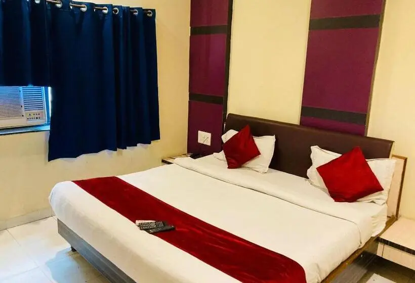 Chambre Deluxe, Jagdish