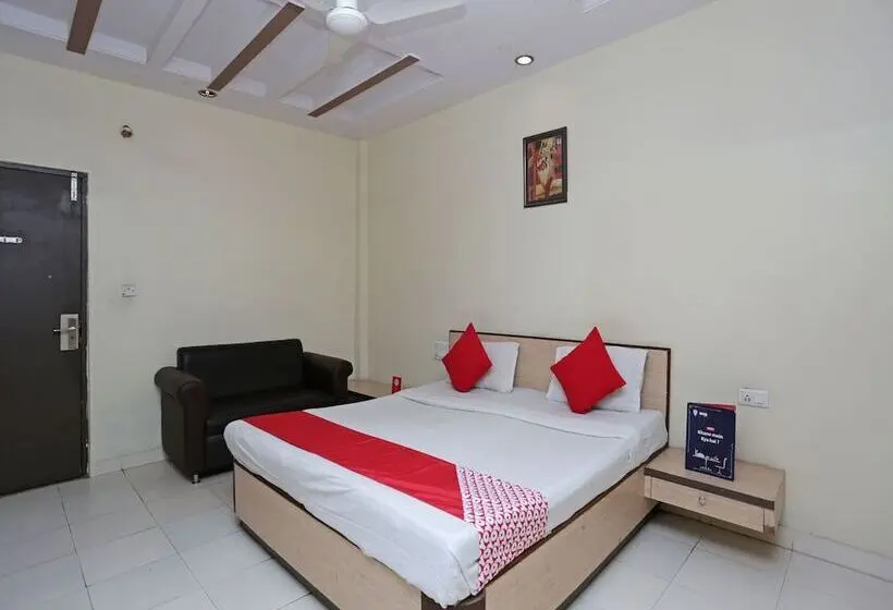 Chambre Deluxe, Jagdish