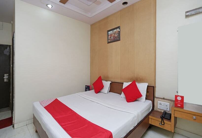 Habitació Deluxe, Jagdish