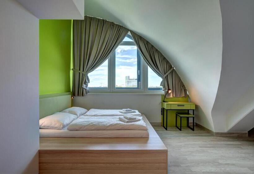 غرفة قياسية ثلاثية, Meininger Hotel München Olympiapark