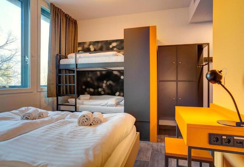 غرفة قياسية رباعية, Meininger Hotel München Olympiapark