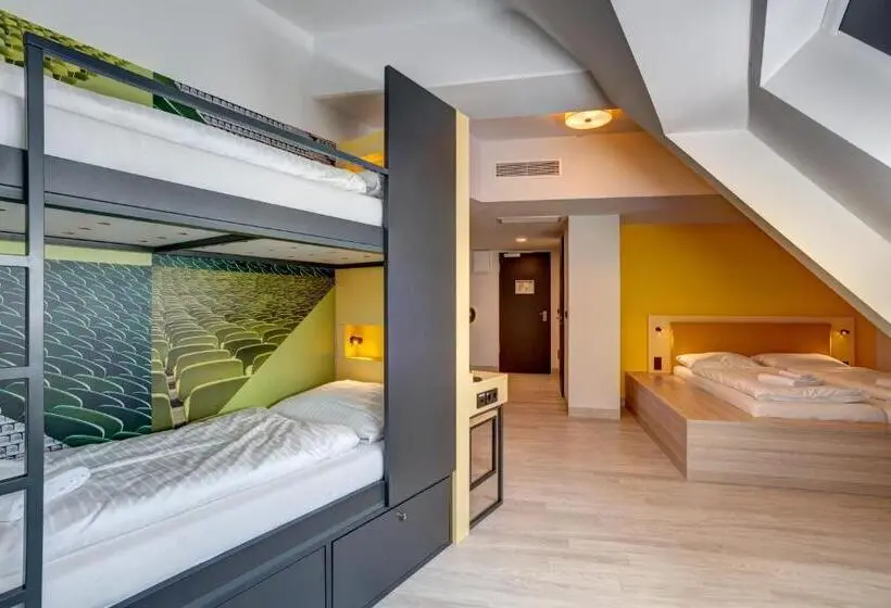 اتاق استاندارد چهار تخته, Meininger Hotel München Olympiapark