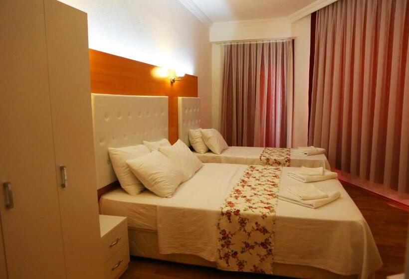 Quarto Familiar, Ugur