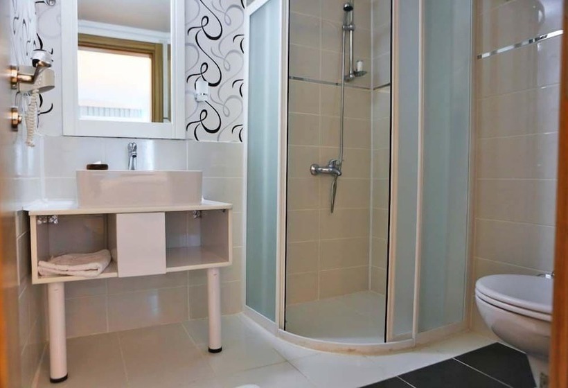 Quarto Economy, Ugur