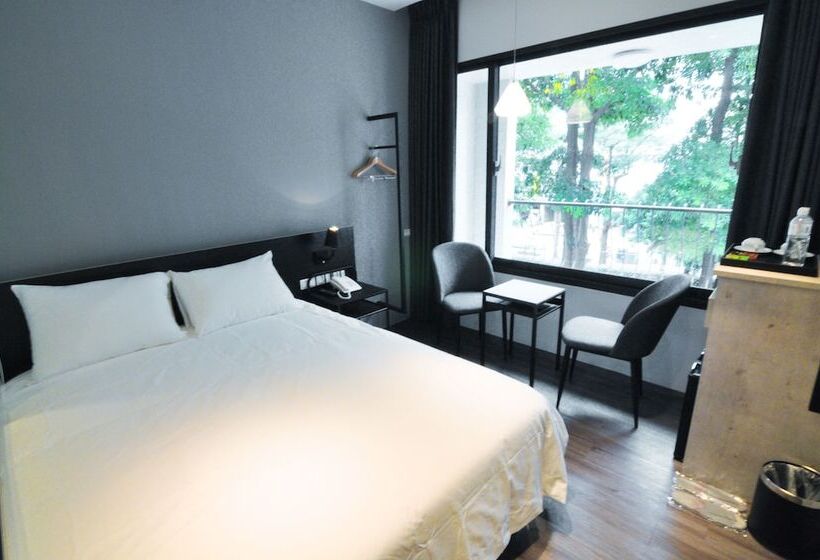 اتاق اکونومی, Kuei