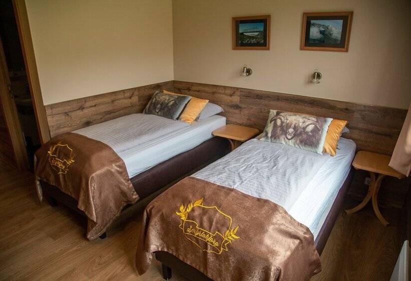 اتاق استاندارد, Smyrlabjorg