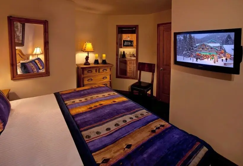 スイート, Alpine Village Suites