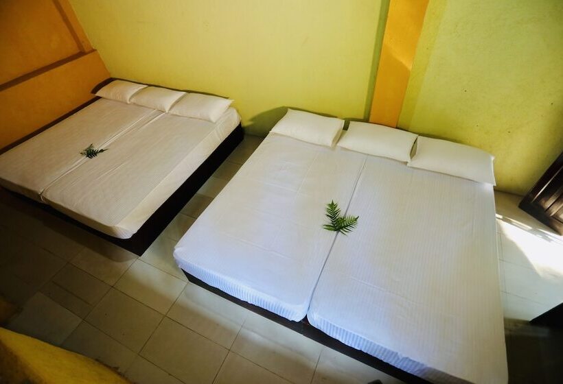 غرفة قياسية ثلاثية, Sandalu Kithulgala