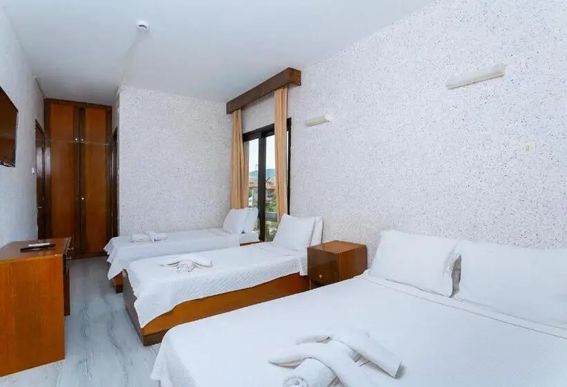 スタンダード4人部屋, Otel Kabasakal