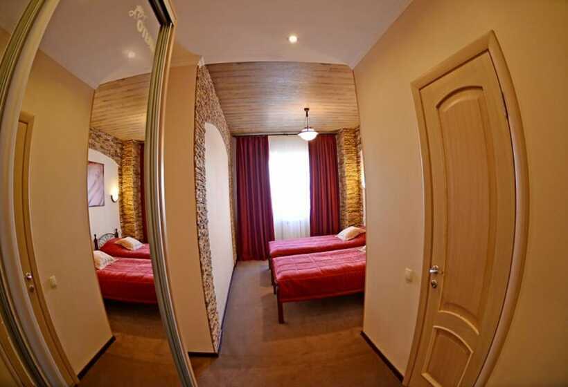 اتاق استاندارد, Art