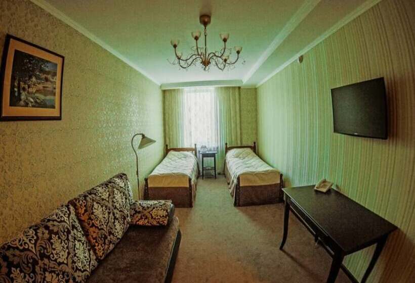 اتاق خانوادگی, Art