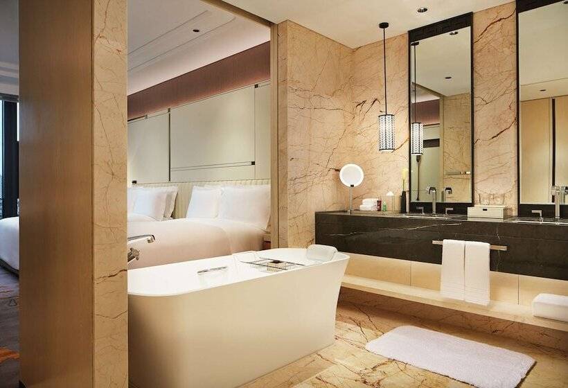 行政房间, Conrad Tianjin