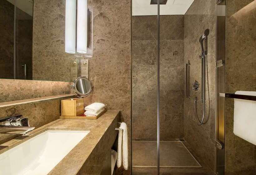 חדר סטנדרט, מיטת קינג, מותאם לאדם עם מוגבלויות, Conrad Tianjin