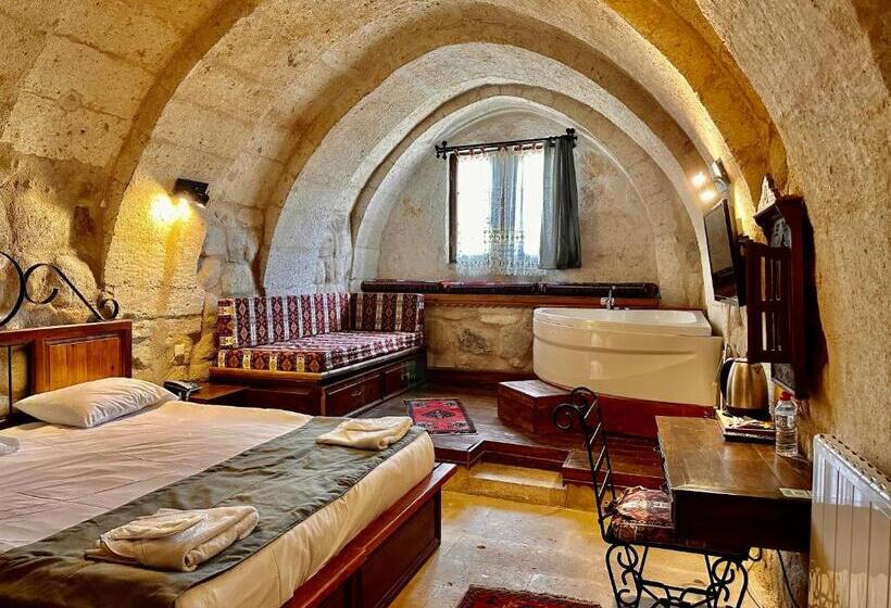 اتاق خانوادگی, Harkasos Cave