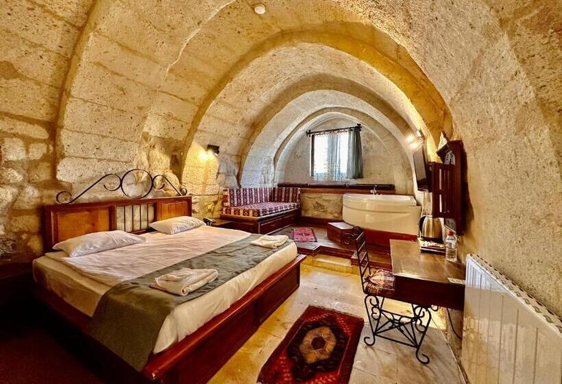 اتاق خانوادگی, Harkasos Cave