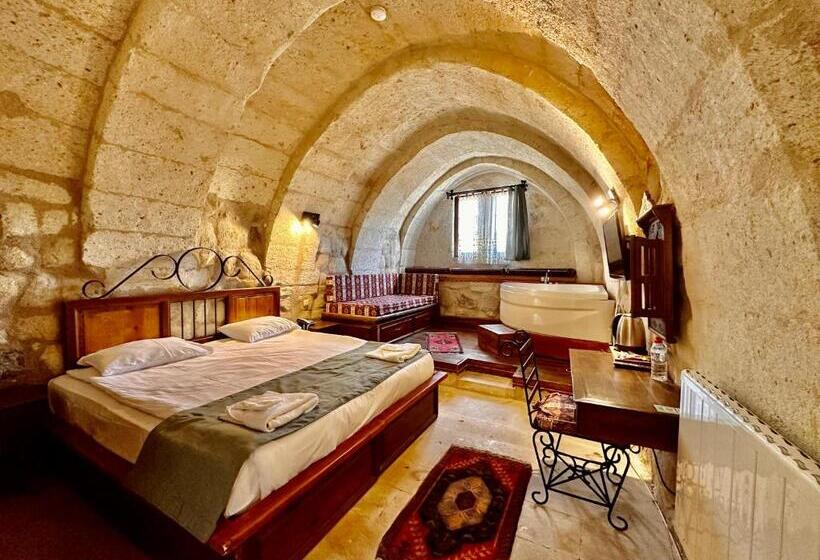 اتاق خانوادگی, Harkasos Cave