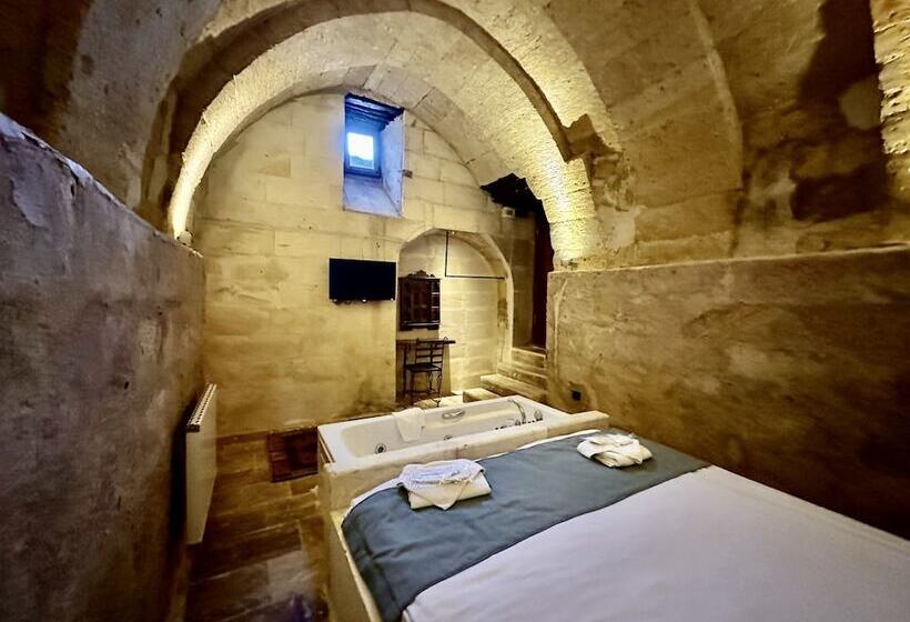 اتاق استاندارد, Harkasos Cave