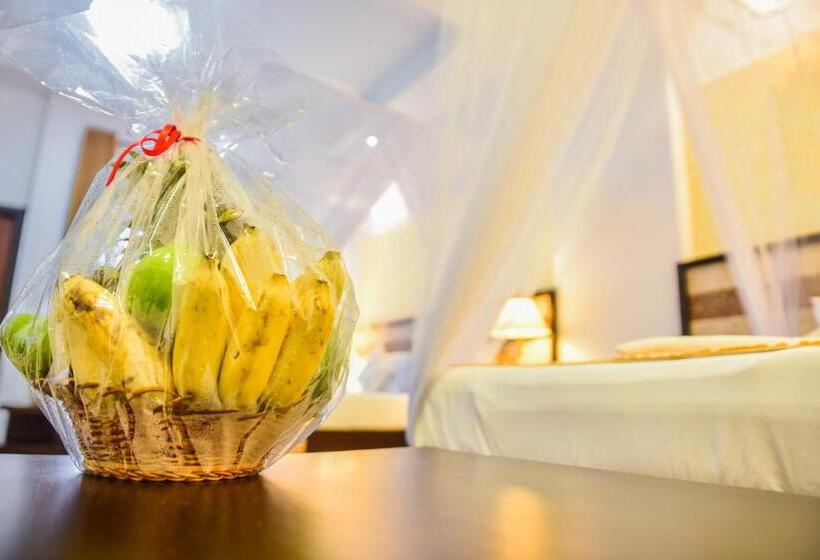 Семейный Номер, Thissa Inn