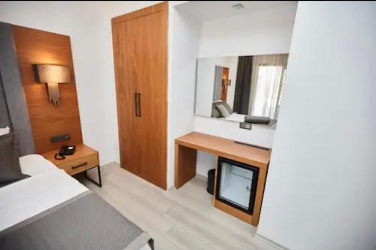 Standaard Driepersoonskamer met Uitzicht op de Tuin, Ruwais