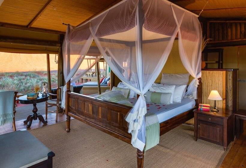 چادر با خدمات رفاهی لوکس, Wolwedans Dune Camp
