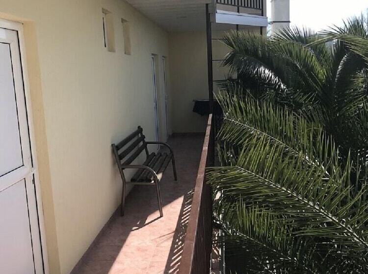Cama em Quarto Compartilhado, Guest House Na Tsvetochnoy