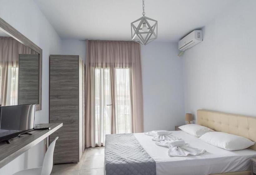 ガーデンビュースタンダードルーム, Pension Strawberry