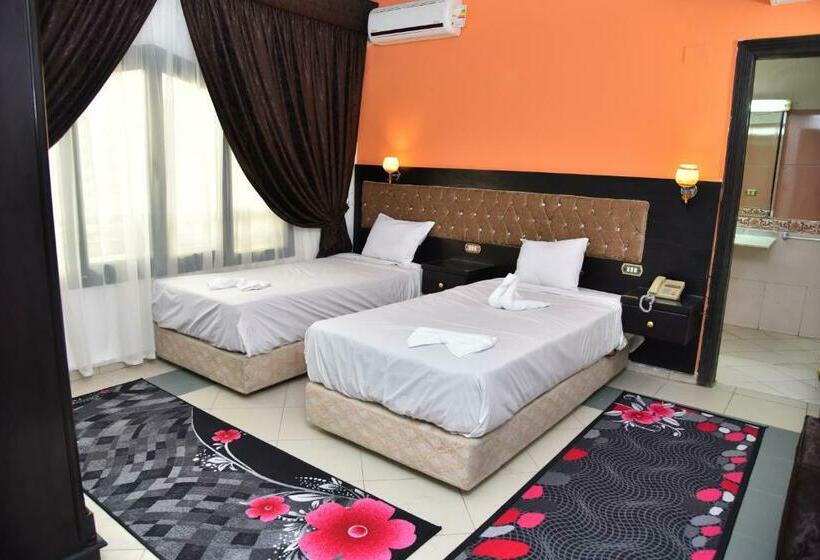 اتاق استاندارد, Royal Pyramids