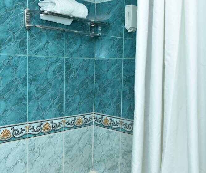 اتاق استاندارد, Royal Pyramids