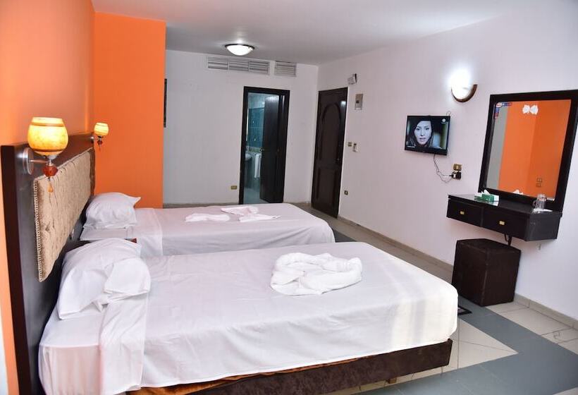 اتاق استاندارد, Royal Pyramids