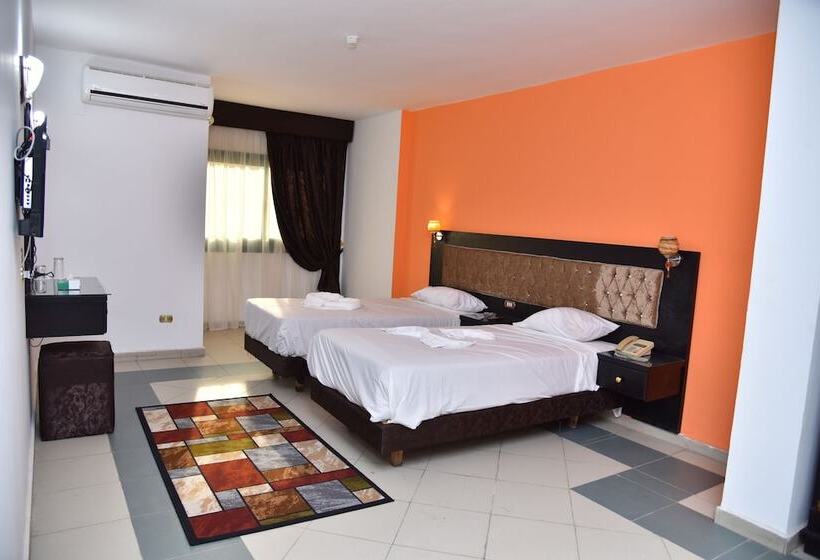 اتاق استاندارد, Royal Pyramids