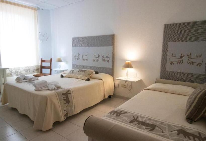 اتاق استاندارد سه نفره, Canne Al Vento