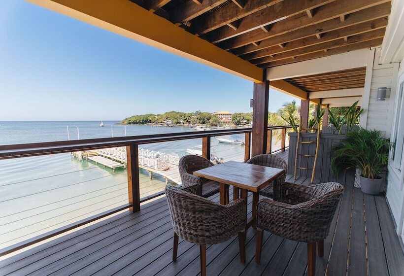 Deluxe Suite Sea View, The Beach House Boutique