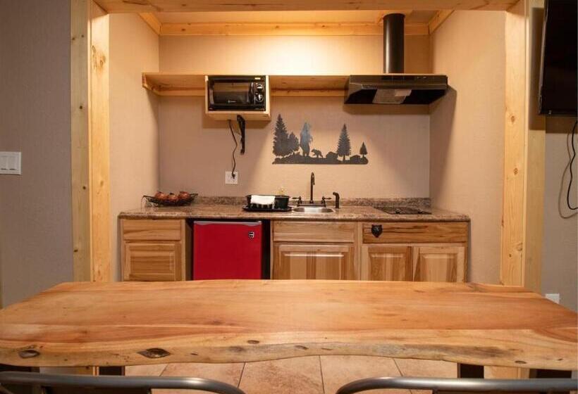 行政房间, The Idaho Lodge & Rv Park