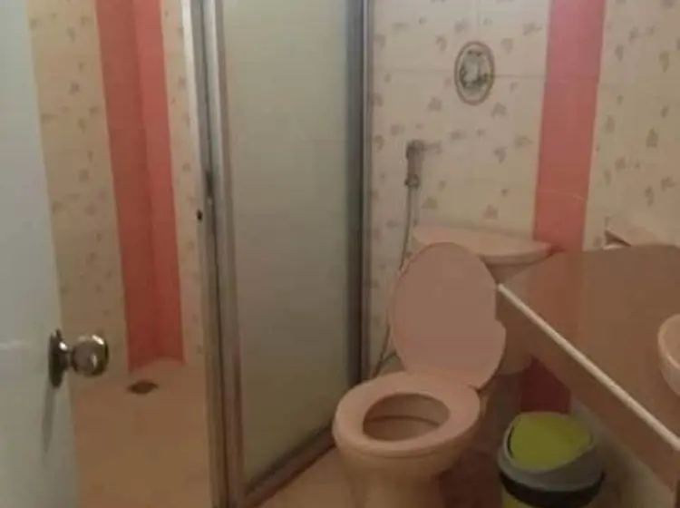 تختخواب در اتاق مشترک, Nonoy Matt Bed & Breakfast