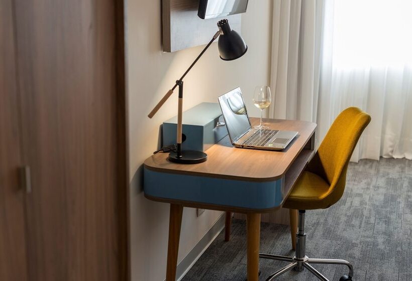 اتاق استاندارد, Crowne Plaza Lima, An Ihg