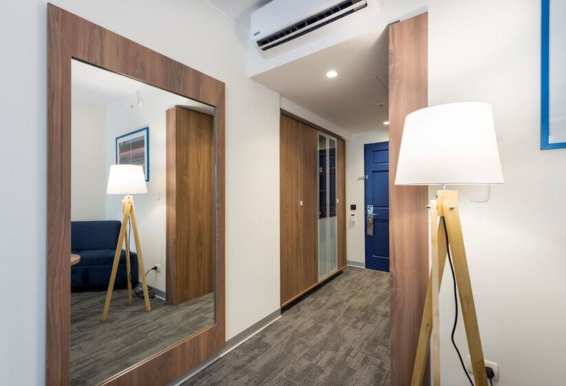 اتاق استاندارد, Crowne Plaza Lima, An Ihg