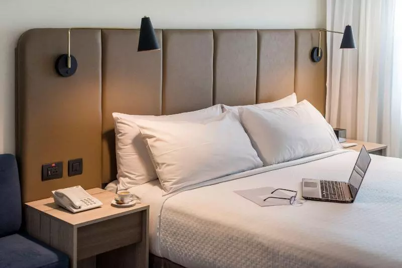 اتاق استاندارد, Crowne Plaza Lima, An Ihg