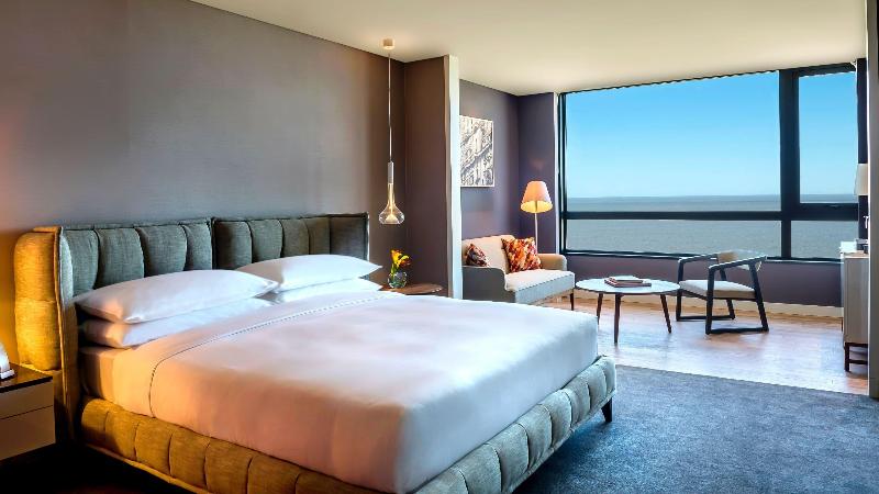 مجموعه ویستا شهر, Crowne Plaza Lima, An Ihg