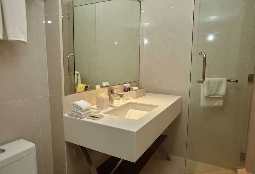 חדר דלוקס, Quest Plus Conference Center Clark