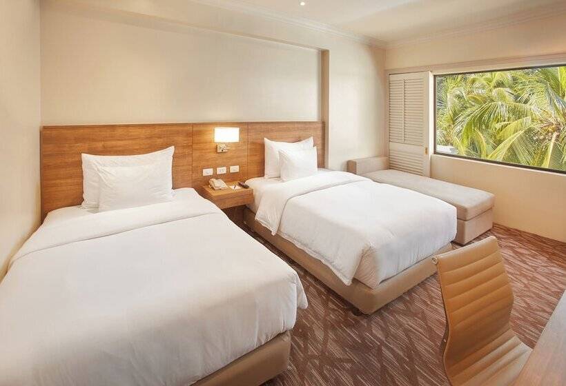 디럭스 룸, Quest Plus Conference Center Clark
